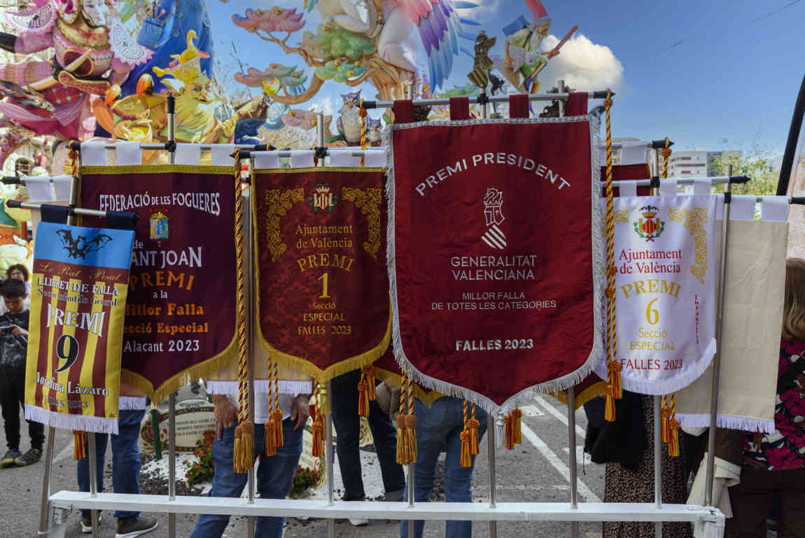 Valencia - fallas 2023 - 1 premio - falla Exposición-Mícer Mascó - Kromática 01.jpg
